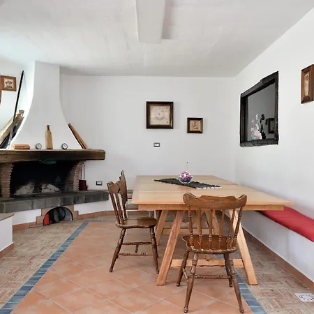 Casa Ami 別荘 Arzana